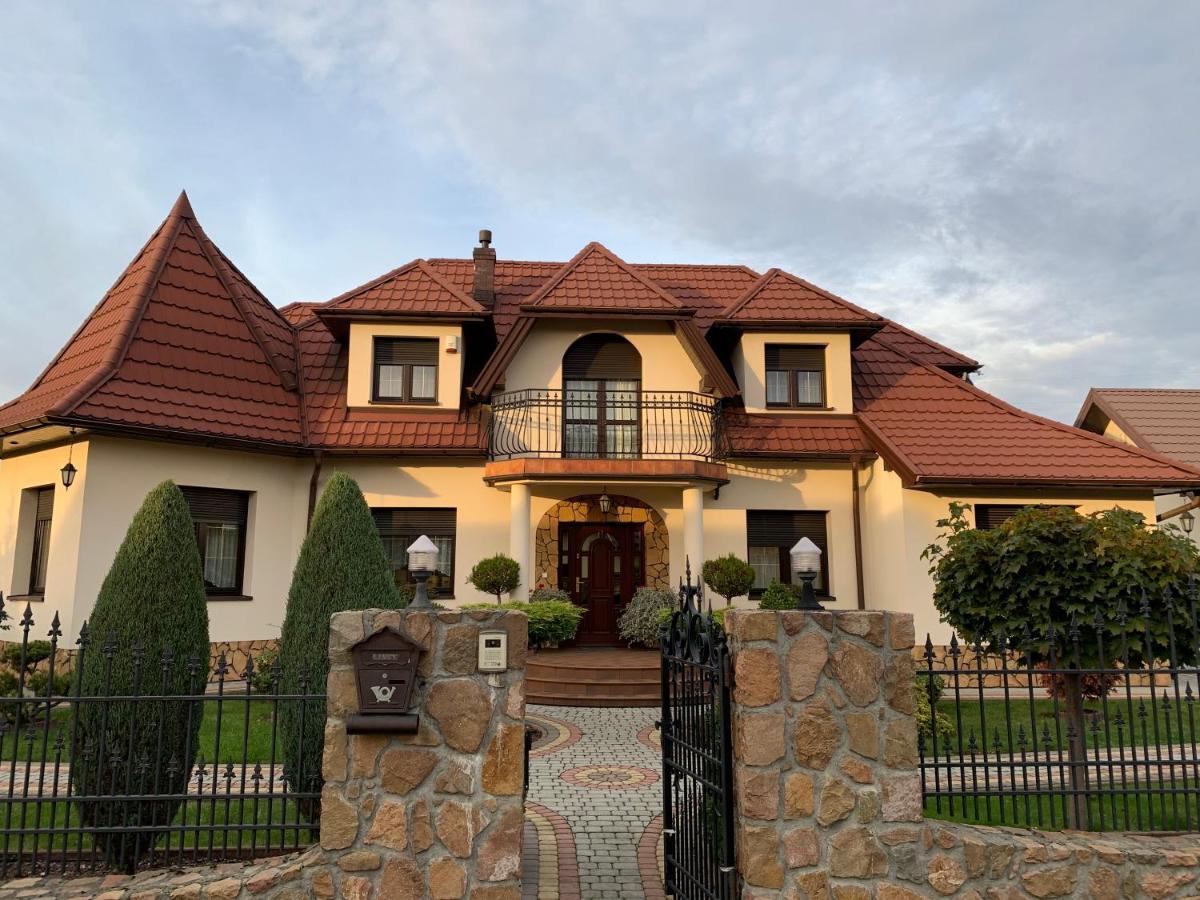 Villa Sophie Zabno Exterior foto